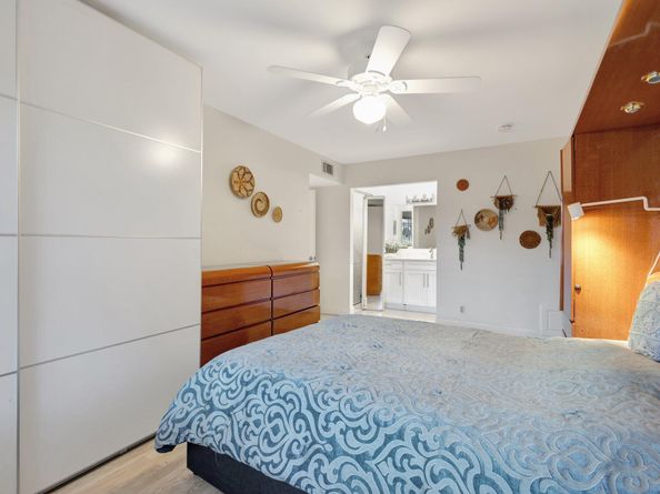 1232 W Club Drive W D, Delray Beach FL 33445