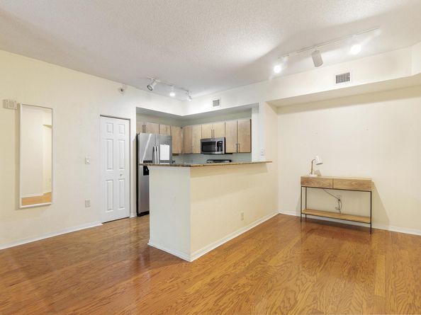 1801 N Flagler Drive 107, West Palm Beach FL 33407