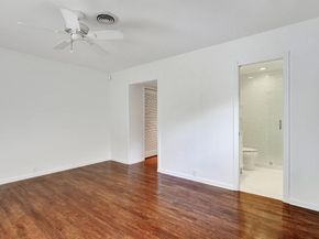 8 NE 17th St, Delray Beach FL 33444