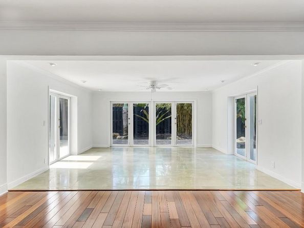 8 NE 17th St, Delray Beach FL 33444