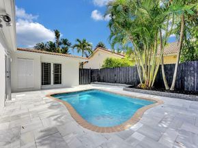 8 NE 17th St, Delray Beach FL 33444