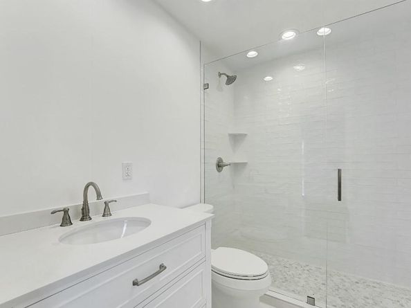 8 NE 17th St, Delray Beach FL 33444