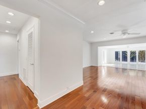 8 NE 17th St, Delray Beach FL 33444