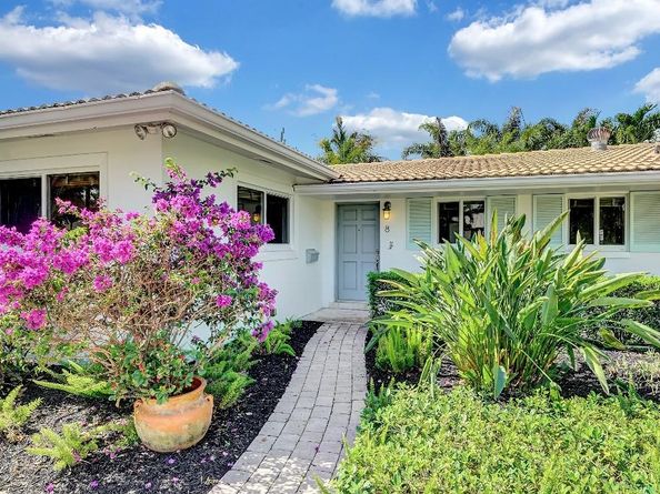 8 NE 17th St, Delray Beach FL 33444
