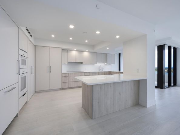 525 S Flagler Drive 14c, West Palm Beach FL 33401