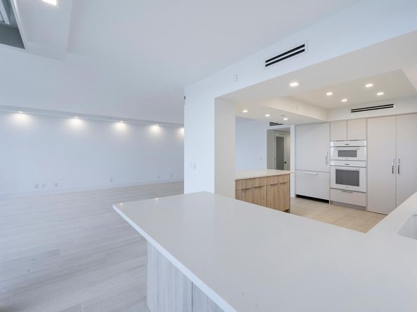 525 S Flagler Drive 14c, West Palm Beach FL 33401