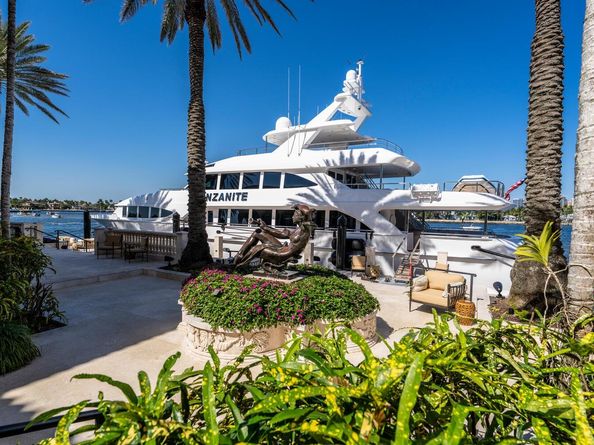 1 Isla Bahia Dr, Fort Lauderdale FL 33316