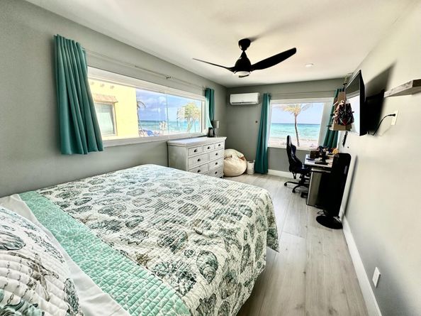 2205 N Surf Rd, Hollywood FL 33019