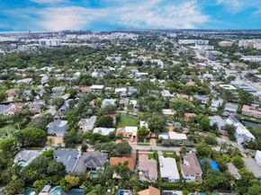 805 SE 10th St, Fort Lauderdale FL 33316