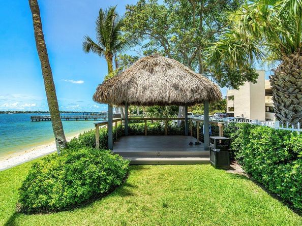 5600 N Flagler Drive 505, West Palm Beach FL 33407