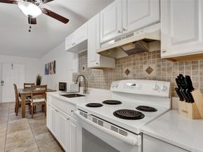 813 SW 2nd Ct, Fort Lauderdale FL 33312