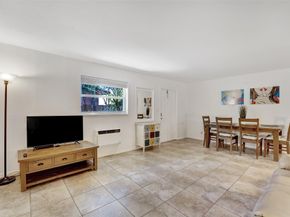 813 SW 2nd Ct, Fort Lauderdale FL 33312