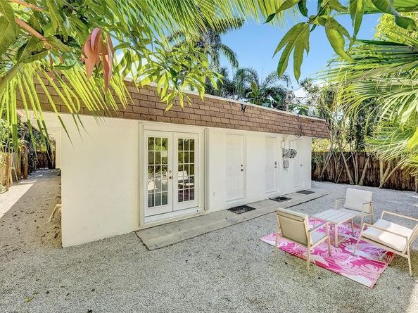 813 SW 2nd Ct, Fort Lauderdale FL 33312