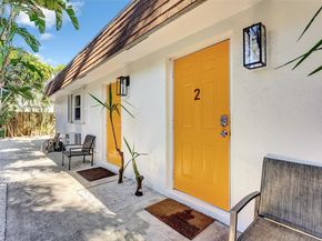 813 SW 2nd Ct, Fort Lauderdale FL 33312