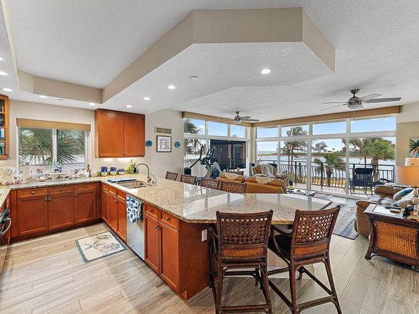 314 Inlet Way 201, Palm Beach Shores FL 33404