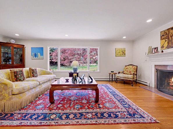 46 Stag Lane, Greenwich CT 06831