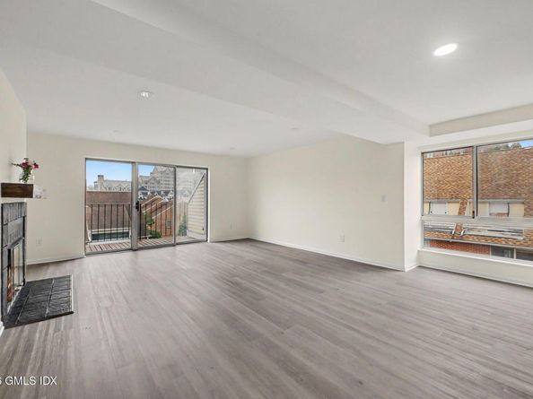 21 Highland Road 21, Stamford CT 06902