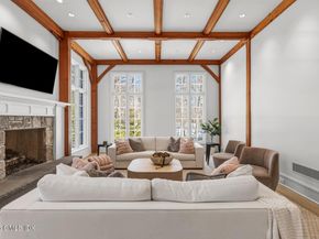 119 Proprietors Crossing, New Canaan CT 06840