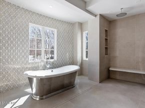 119 Proprietors Crossing, New Canaan CT 06840