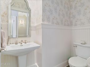 1 Bramble Lane, Riverside CT 06878