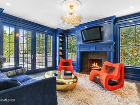 1 Bramble Lane, Riverside CT 06878