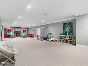 1 Bramble Lane, Riverside CT 06878