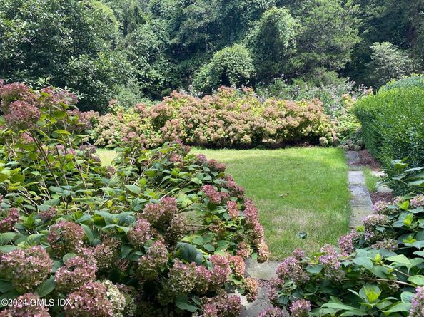 114 Ferris Hill Road, New Canaan CT 06840