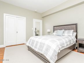 47 Lafayette Place 6J, Greenwich CT 06830