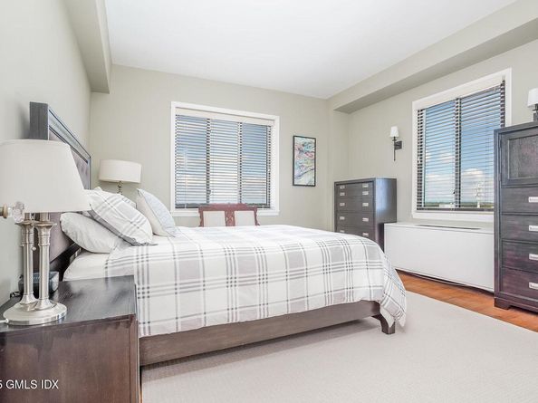 47 Lafayette Place 6J, Greenwich CT 06830