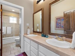 19 San Savio CT, Austin TX 78738