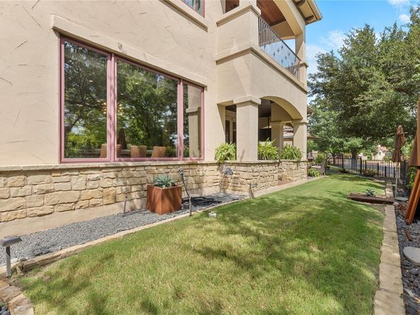 19 San Savio CT, Austin TX 78738
