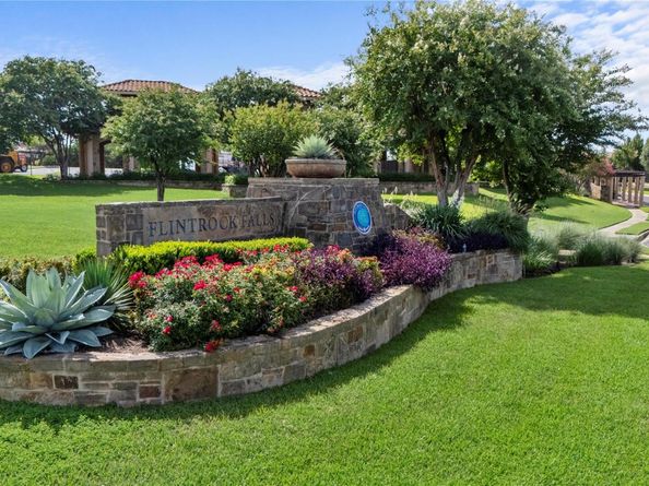 19 San Savio CT, Austin TX 78738