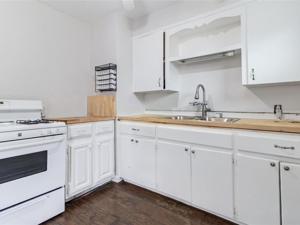 1600 Elmira RD, Austin TX 78721