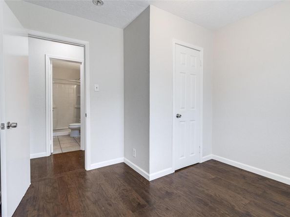 1600 Elmira RD, Austin TX 78721