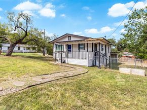 1600 Elmira RD, Austin TX 78721