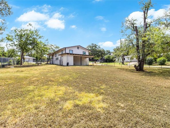 1600 Elmira RD, Austin TX 78721