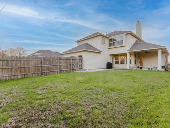 422 Village Commons BLVD, Georgetown TX 78633