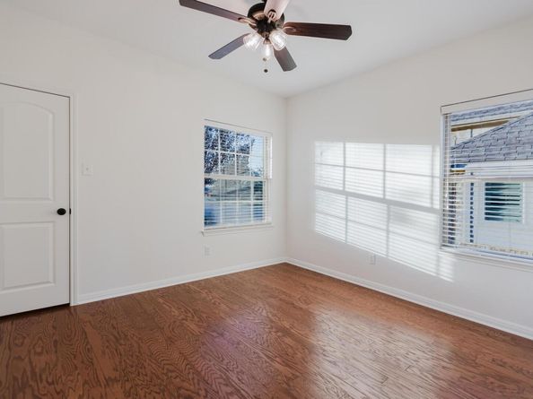 422 Village Commons BLVD, Georgetown TX 78633