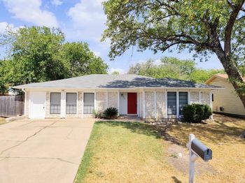 5203 Gladstone DR