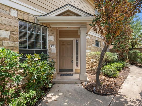 16100 S Great Oaks DR 102, Round Rock TX 78681