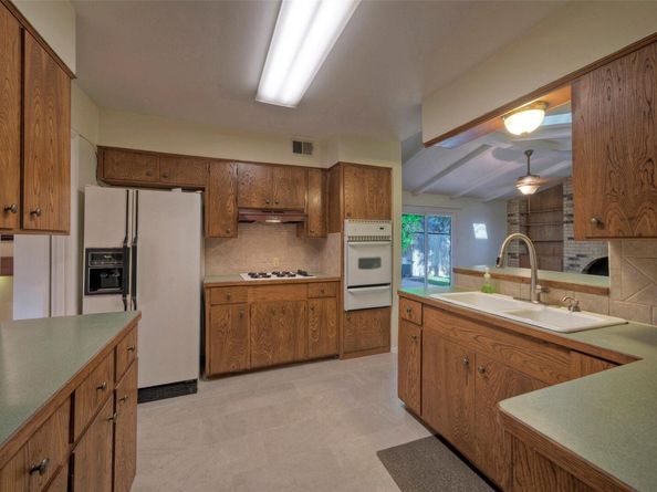 3003 Mohawk RD, Austin TX 78757