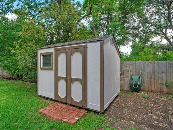 3003 Mohawk RD, Austin TX 78757