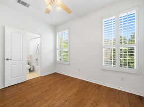 1704 Kinney Oaks Ct, Austin TX 78704