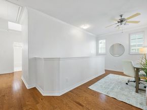 1704 Kinney Oaks Ct, Austin TX 78704