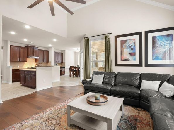 606 Victoria DR, Cedar Park TX 78613