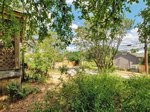1001 Catalpa ST, Austin TX 78702
