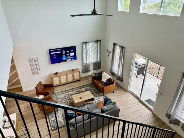 18401 Valley Hill LN, Point Venture TX 78645
