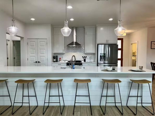 18401 Valley Hill LN, Point Venture TX 78645