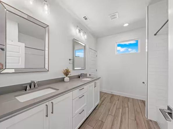 18401 Valley Hill LN, Point Venture TX 78645