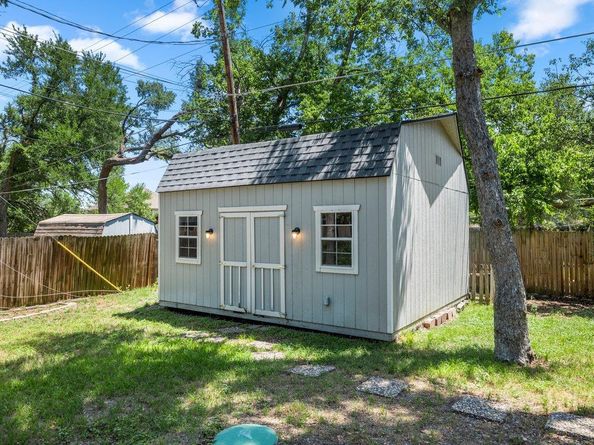 13001 Stillforest ST, Austin TX 78729